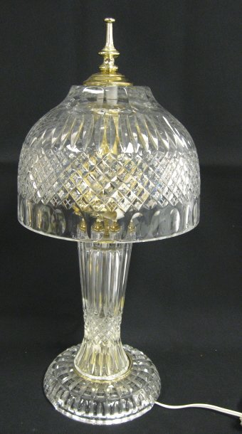 IMPERLUX CUT CRYSTAL TABLE LAMP; 17 1/2 IN H