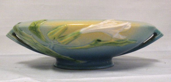 GREEN ROSEVILLE POTTERY VASE; 6 1/4 IN H