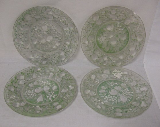 SET OF 4 CONSOLIDATED FRUIT PLATES, GREEN STAIN;