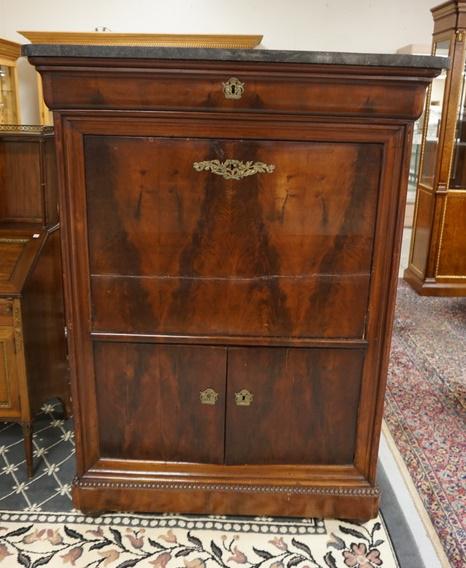 MAHOGANY ABATTANT: MAHOGANY ABATTANT W/ DARK MARBLE TOP, 46 1/2 IN W, 61 IN H