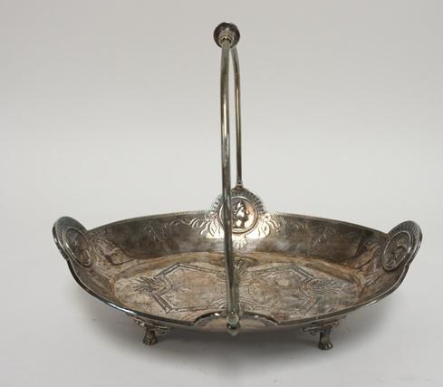 VICTORIAN SILVERPLATED BASKET H.C REED (1 of 7)