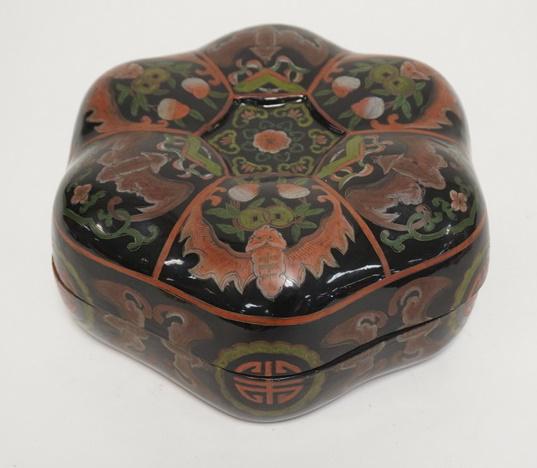 ASIAN LACQUERED BOX (1 of 5)