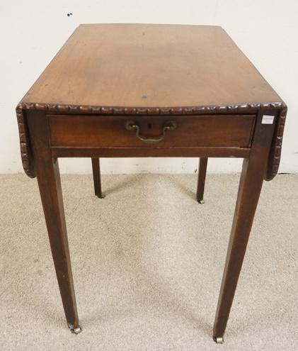 ANTIQUE MAHOGANY DROP LEAF TABLE (1 of 2)