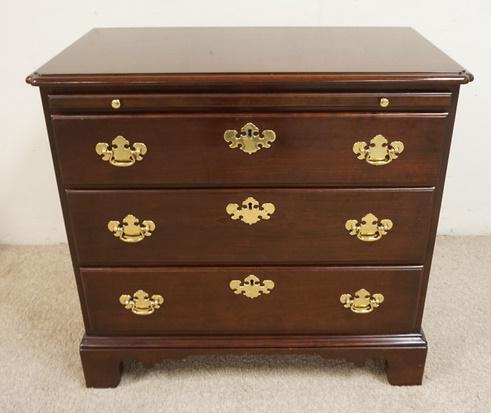STATTON PRIVATE COLLECTION 3 DRW CHEST (1 of 4)