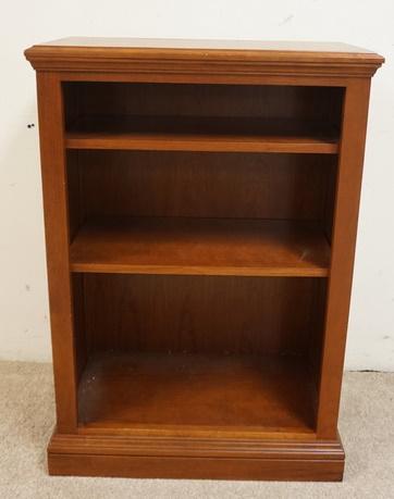 WOODCRAFT INDUSTRIES BOOK SHELF: WOODCRAFT INDUSTRIES BOOK SHELF. 25 1/2 IN WIDE X 37 1/4 IN HIGH