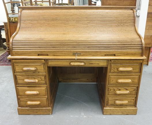 OAK S ROLL TOP DESK (1 of 2)