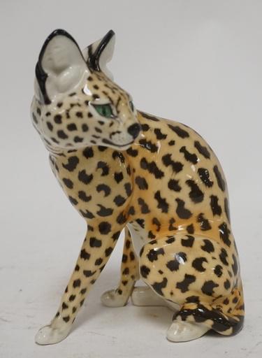 KARNER PORCELAIN JUNGLE CAT: KARNER PORCELAIN JUNGLE CAT, 6 1/2 IN H