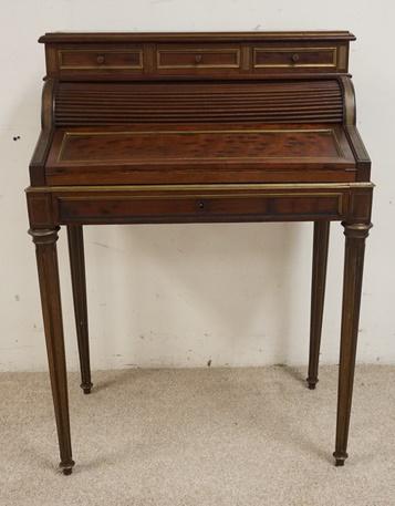 DIMINUTIVE ROLL TOP DESK: DIMINUTIVE ROLL TOP DESK, HAS BRASS TRIM & A LEATHER WRITING SURFACE, 28 IN W, 39 IN H. WRITING SURFACE IS 24 1/2 IN X 15 IN X 27 1/2 IN HIGH