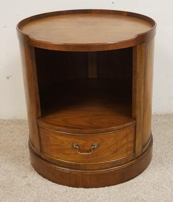 BAKER MILLING ROAD ROUND END TABLE (1 of 2)