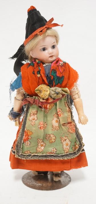 A & M BISQUE HEAD DOLL (1 of 2)