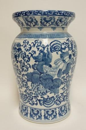 BLUE & WHITE ASIAN GARDEN SEAT (1 of 4)