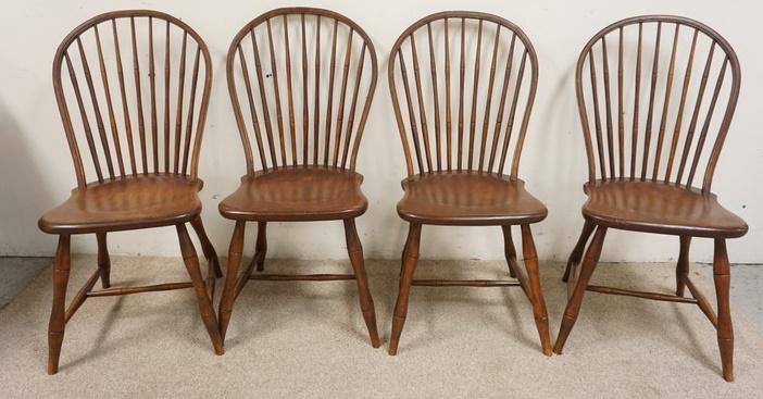 SET OF 4 NICHOLS & STONE WINDSOR CHIARS (1 of 2)