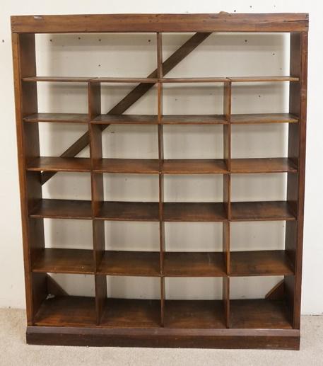 NARROW PRIMTIVE COUNTRY STORE DISPLAY SHELF (1 of 2)