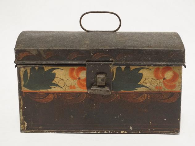 TOLE TIN DOCUMENT BOX W/ DOME TOP (1 of 5)