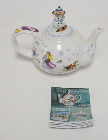 PAUL CARDEW ALICE IN WONDERLAND TEAPOT: PAUL CARDEW ALICE IN WONDERLAND TEAPOT, 5 3/4 IN H
