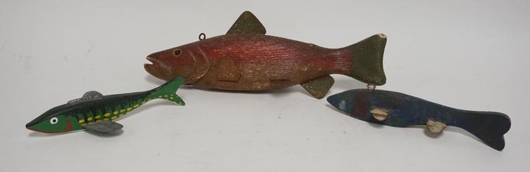 3 CARVED & PAINTED WOODEN FISH DECOYS (1 of 2)