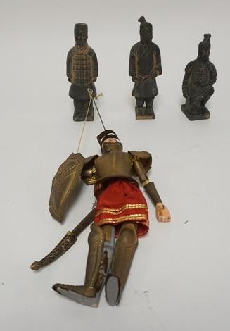 LOT OF 3 MINI TERRA COTTA WARRIORS & KNIGHT MARINETTE (1 of 3)