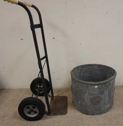 LARGE ANTIQUE LEAD PLANTER (1 of 3)