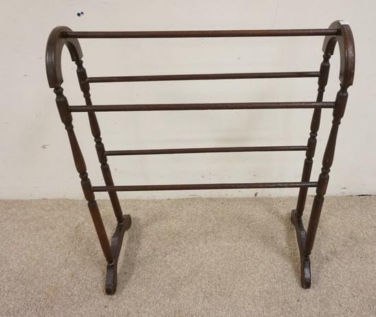 VICTORIAN QUILT RACK (1 of 2)
