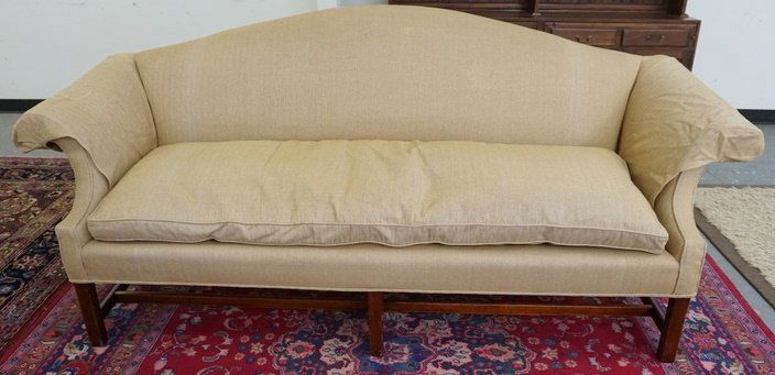 PERIOD HUMPBACK SOFA (1 of 1)