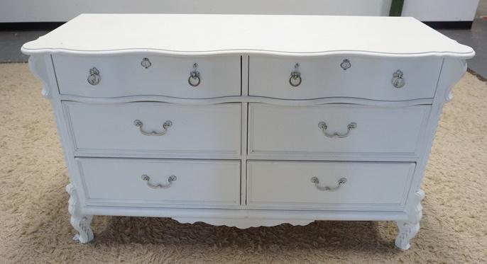 LEXINGTON  6 DRW CHEST (1 of 3)