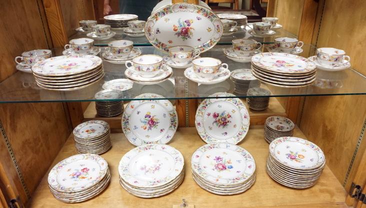 87 PIECES SCHUMANN BAVARIA DINNERWARE SET, EMPRESS (1 of 4)