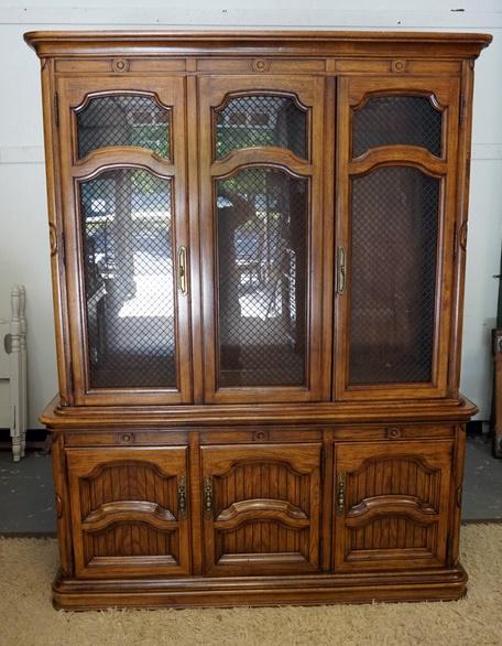 THOMASVILLE 8 PIECE DINING ROOM SET (1 of 5)