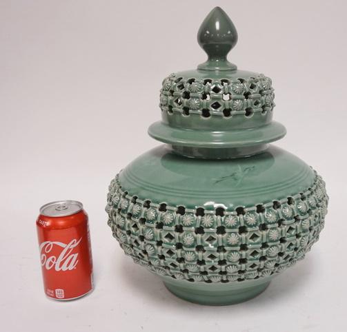 ASIAN CELADON COVERED JAR (1 of 4)