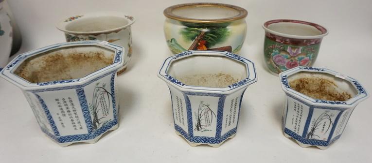 6 HAND PAINTED PLANTERS: 6 HAND PAINTED PLANTERS, LARGEST IS 7 1/2 IN