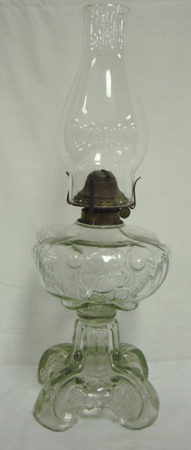 VICTORIAN PATTERN GLASS SEWING LAMP; 18 1/2 IN H