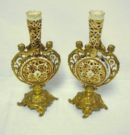 PR OF RETICULATED BUD VASES IN GILT METAL HOLDERS