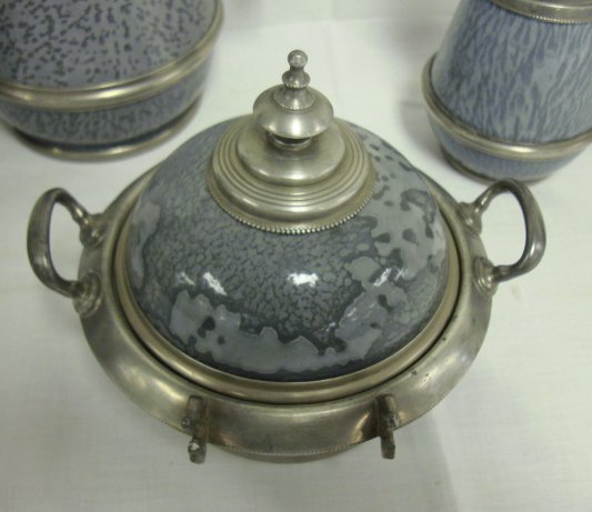 4 PC GRANITE WARE BREAKFAST SET; TEAPOT (10 1/4 I - 2