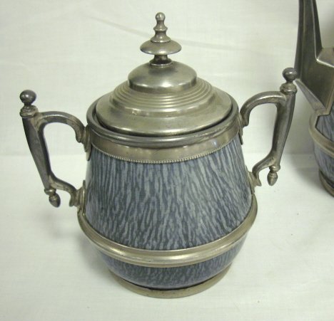 4 PC GRANITE WARE BREAKFAST SET; TEAPOT (10 1/4 I - 3