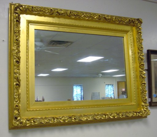 LG RECTANGULAR MIRROR IN BEAUTIFUL GILT FRAME; FR