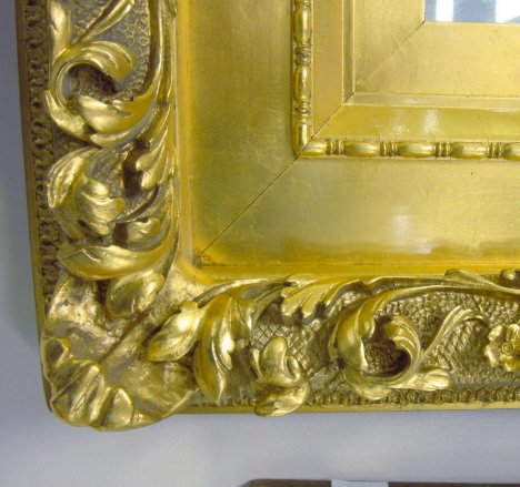 LG RECTANGULAR MIRROR IN BEAUTIFUL GILT FRAME; FR - 3