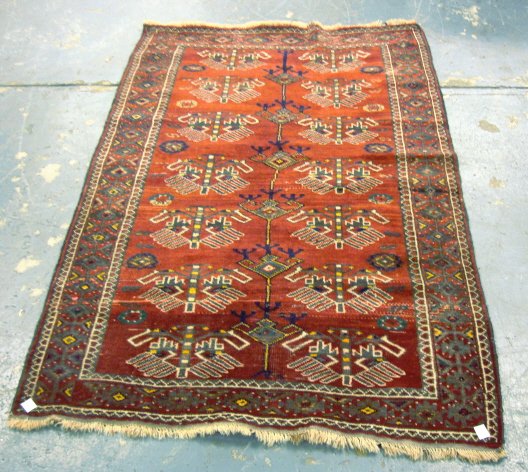 5 FT 11 IN X 3 FT 9 IN ORIENTAL RUG