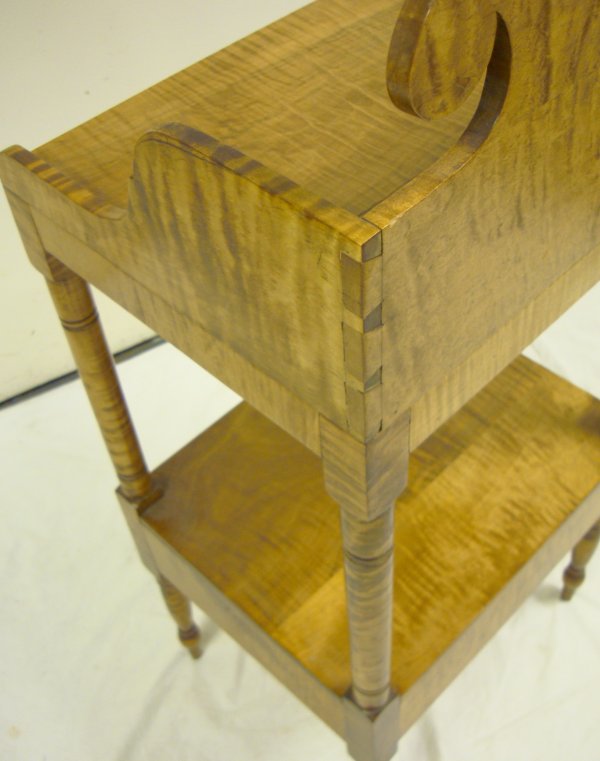 TIGER MAPLE ONE DRW WASHSTAND W/DOVETAILED SPLASH - 3
