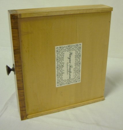 TIGER MAPLE ONE DRW WASHSTAND W/DOVETAILED SPLASH - 4