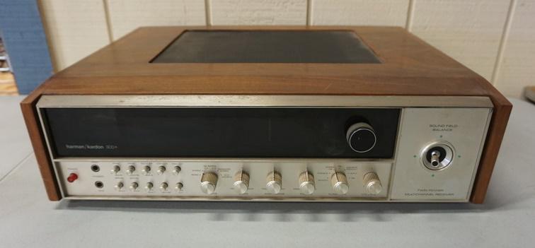 HARMAN KARDON RECEIVER (1 of 1)