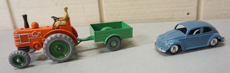 DINKY TOYS (1 of 2)