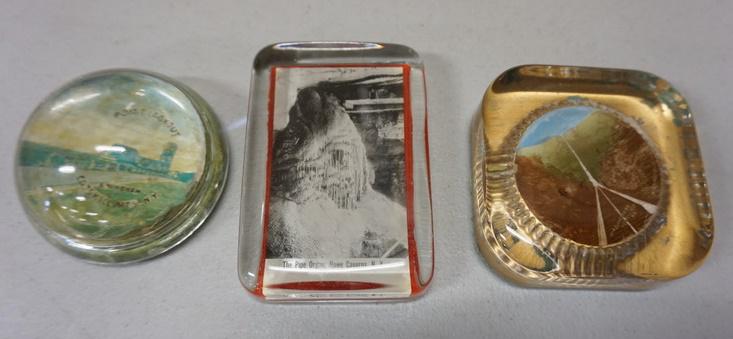 LOT OF SOUVENIR PAPERWEIGHTS (1 of 1)