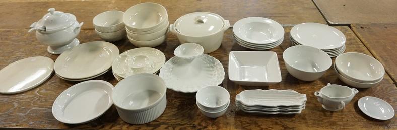TABLE LOT OF WHITE DINING POTTERY: TABLE LOT OF WHITE DINING POTTERY INCLUDING TUREEN, PLATES & BOWLS