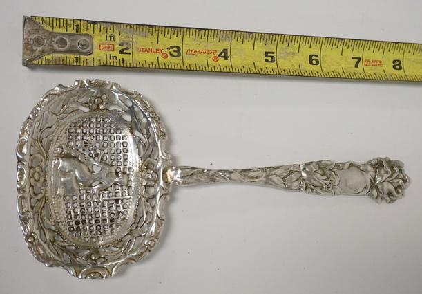 STERLING SILVER BERRY SPOON W/FIGURAL BOWL (1 of 4)