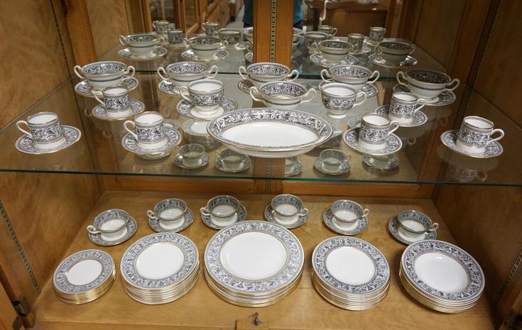 80 PIECE WEDGWOOD *FLORENTINE* DINNERWARE (1 of 4)