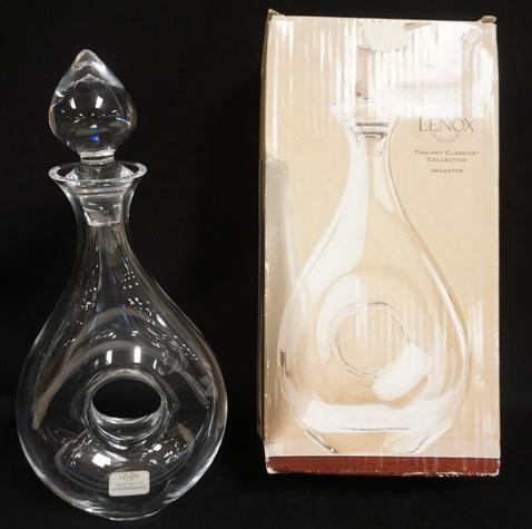 LENOX TUSCANY CLASSICS CRYSTAL DONUT DECANTER (1 of 2)