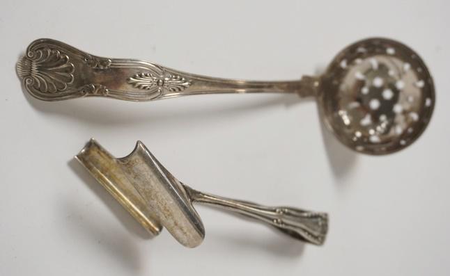 HALLMARKED SILVER PLATE ASPARAGUS TONGS & SLOTTED LADLE (1 of 2)