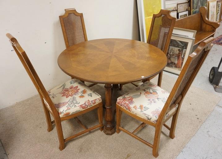 HENREDON ROUND TABLE W/4 LAUZON CHAIRS (1 of 4)