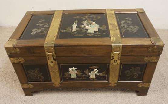 BRASS BOUND ASIAN DECORATED TRUNK (1 of 3)