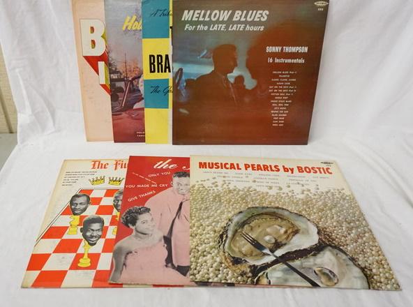 LOT OF 7 R & B ALBUMS ON KING: LOT OF 7 R & B ALBUMS ON KING RECORD LABEL; MUSICAL PEARLS BY BOSTIC, MELLOW BLUES FOR THE LATE LATE HOURS, HOLD IT! BILL DOGGETT, B *J* IN 3-D, A TRIBUTE TO THE LATE TINY BRADSHAW THE GREATEST COMPOS