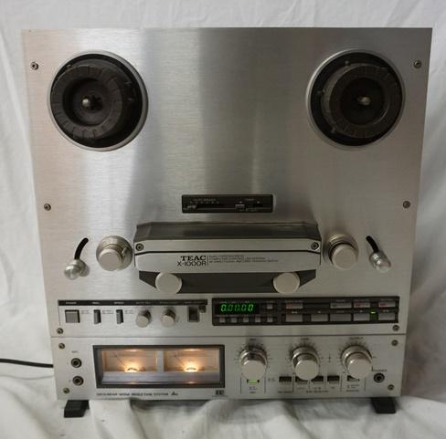 TEAC X-1000R REEL TO REEL TAPE DECK: TEAC X-1000R REEL TO REEL TAPE DECK, POWERS UP, NO FURTHER TESTING DONE, ESTATE ITEMS SOLD AS IS, ALL VINTAGE ELECTRONICS SHOULD BE LOOKED AT BY A QUALIFIED SERVICE PERSONEL BEFORE USE